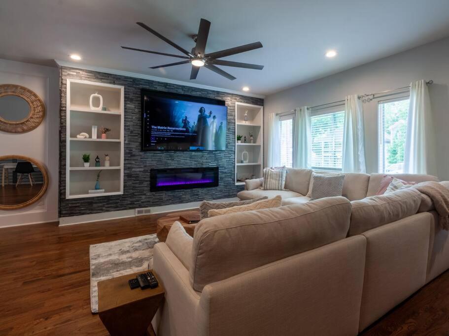 Five75Lux Atl King Bed & Game Room Downtown アトランタ エクステリア 写真